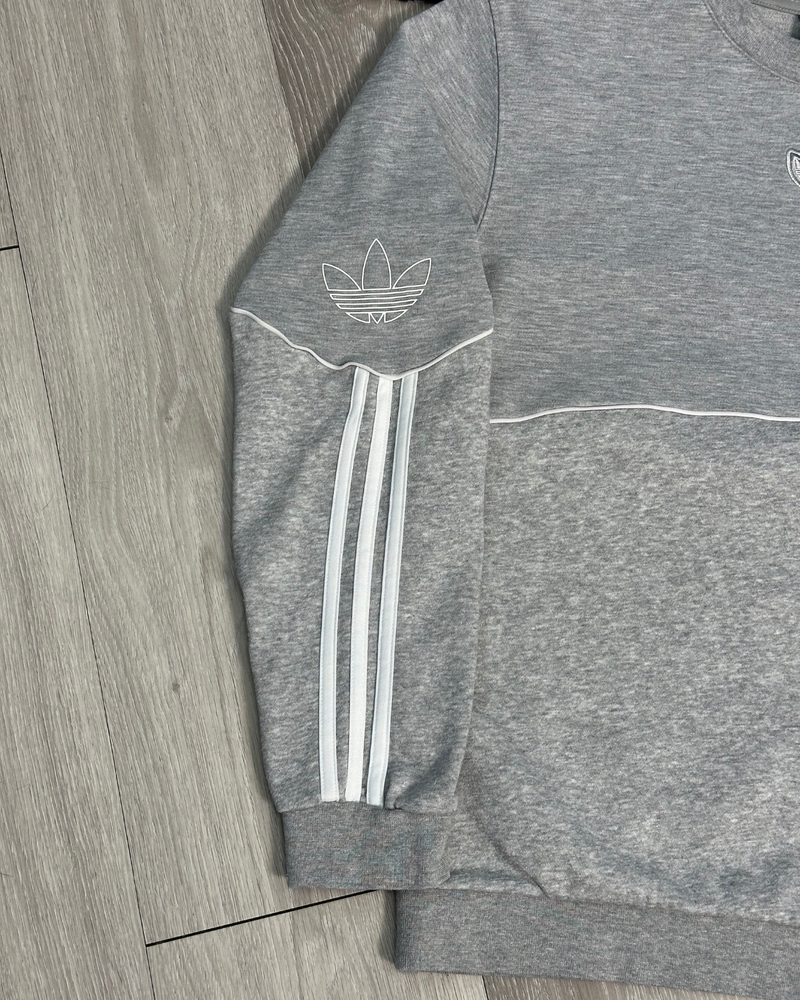 
                  
                    Adidas Originals Crewneck Sweatshirt - Size S
                  
                