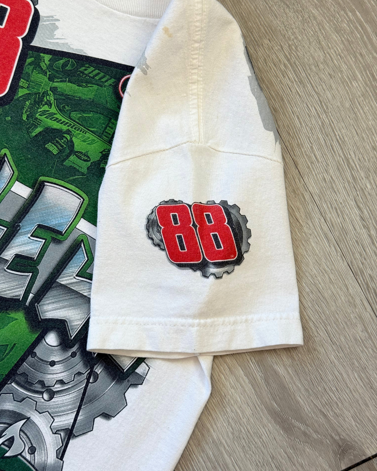 
                  
                    '09 NASCAR Dale Earnhardt Jr. T-Shirt - Size YM
                  
                