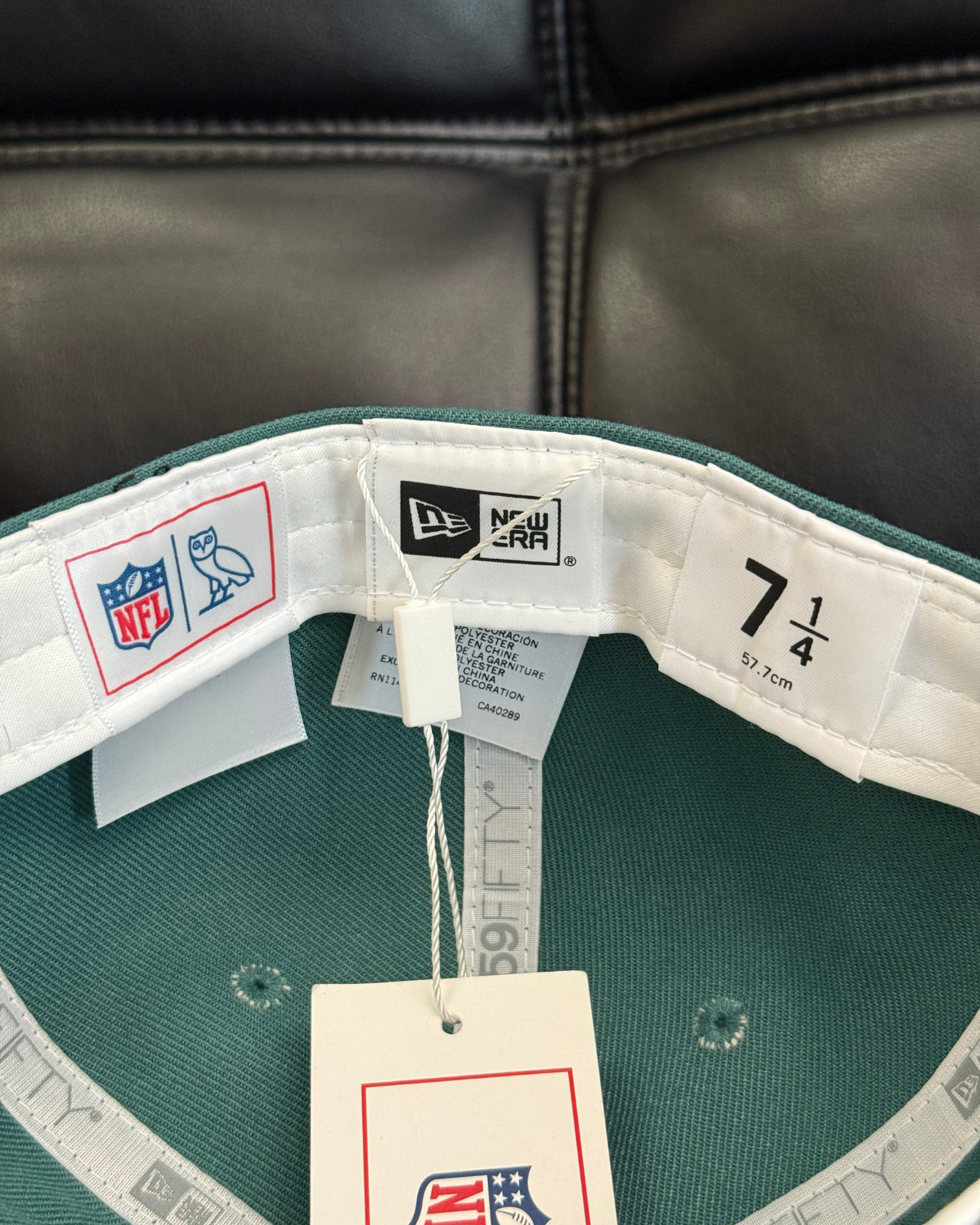 
                  
                    NWT - October's Very Own OVO x New Era x NFL Philadelphia Eagles Fitted Hat - Size 7 1/4
                  
                