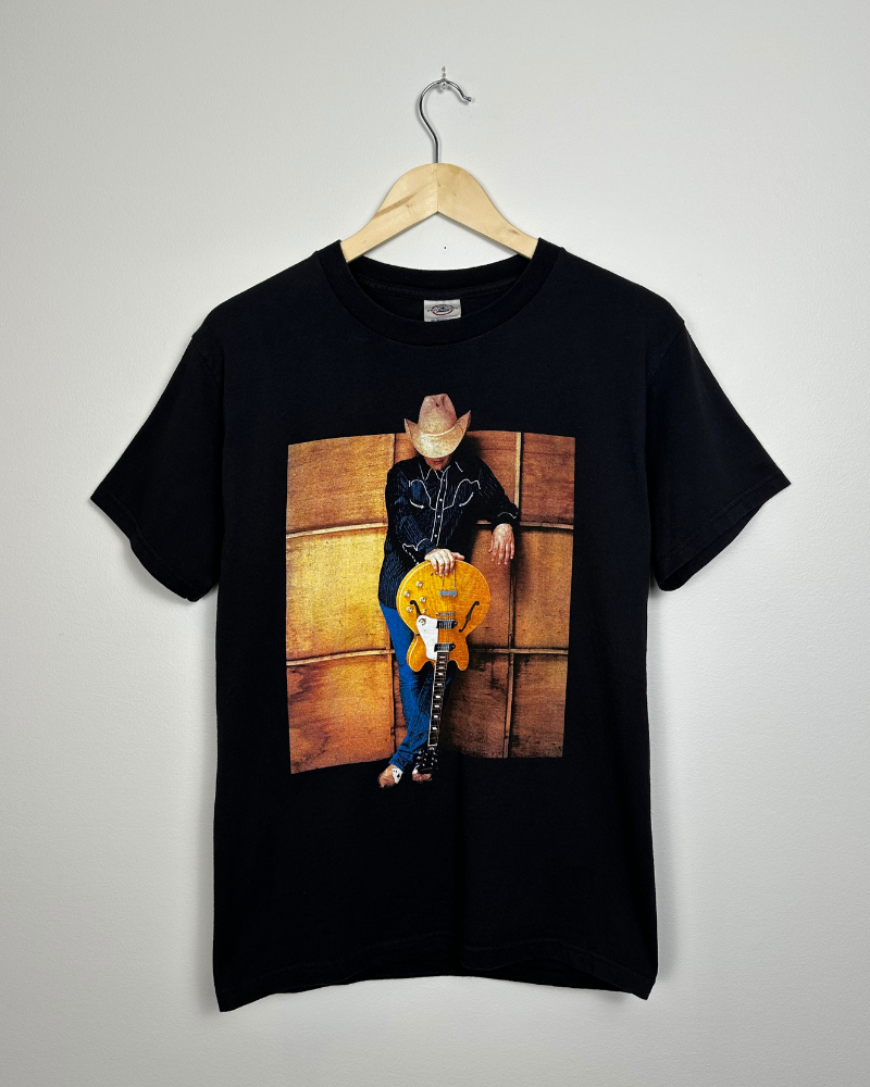 
                  
                    Vintage '06 Dwight Yoakam Blame The Vain Tour T-Shirt - Size S
                  
                