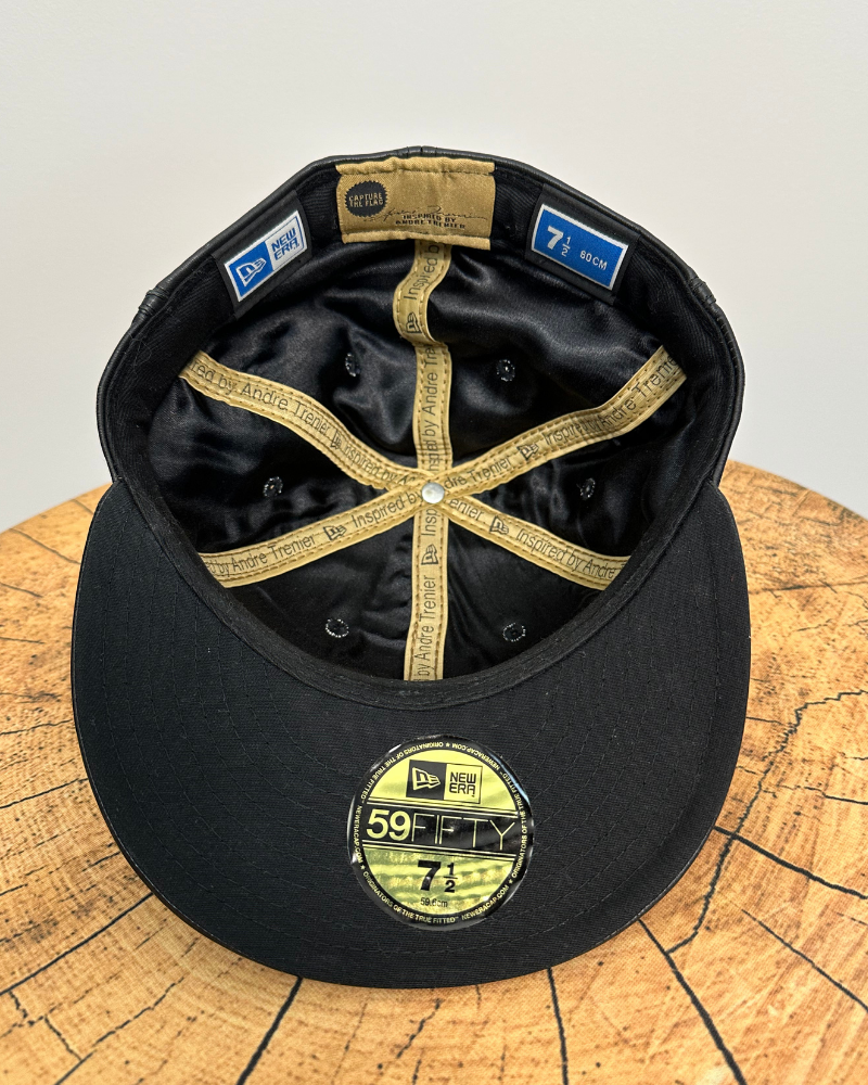 
                  
                    #179/288 LE '06 New Era Jake Burton / Andre Trenier Fitted Hat + Case - Size 7 1/2
                  
                