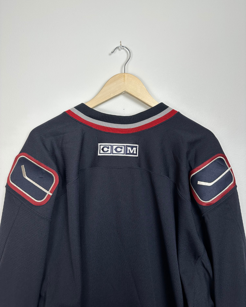 
                  
                    Vintage CCM Vancouver Canucks NHL Blank Jersey - Size XXL
                  
                