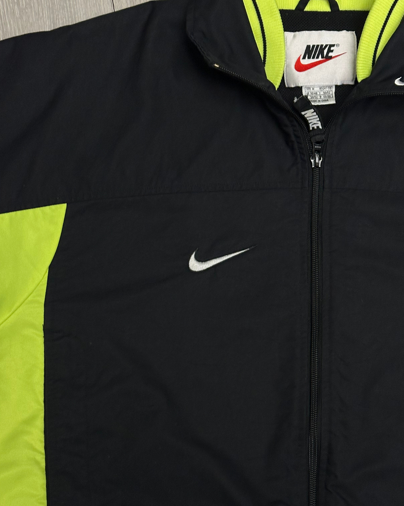 
                  
                    Vintage 90's Nike Windbreaker Jacket - Size M
                  
                