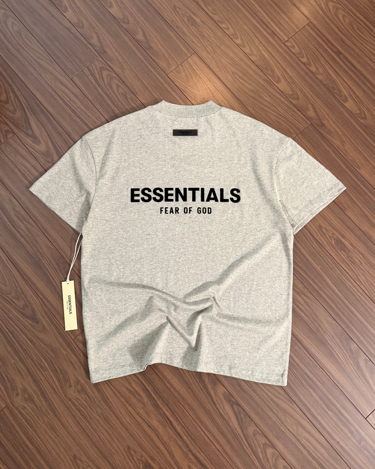 
                  
                    NWT - SS22 Fear of God Essentials Dark Oatmeal T-Shirt - Size S
                  
                