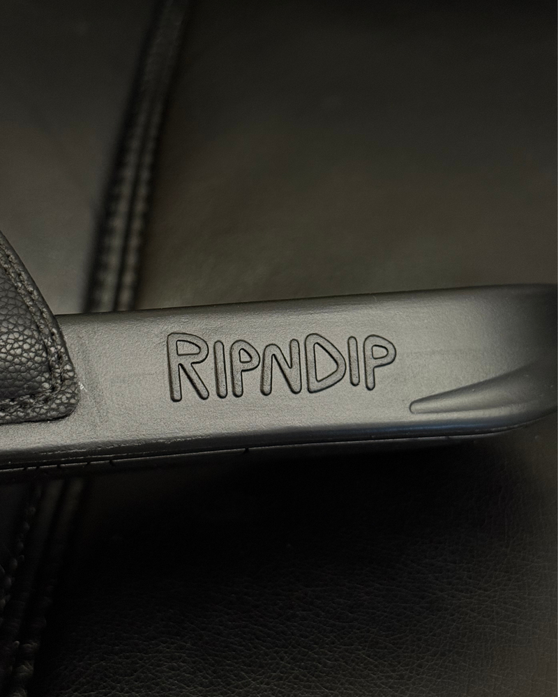 
                  
                    New - RIPNDIP Catfish Slides - Size 7
                  
                