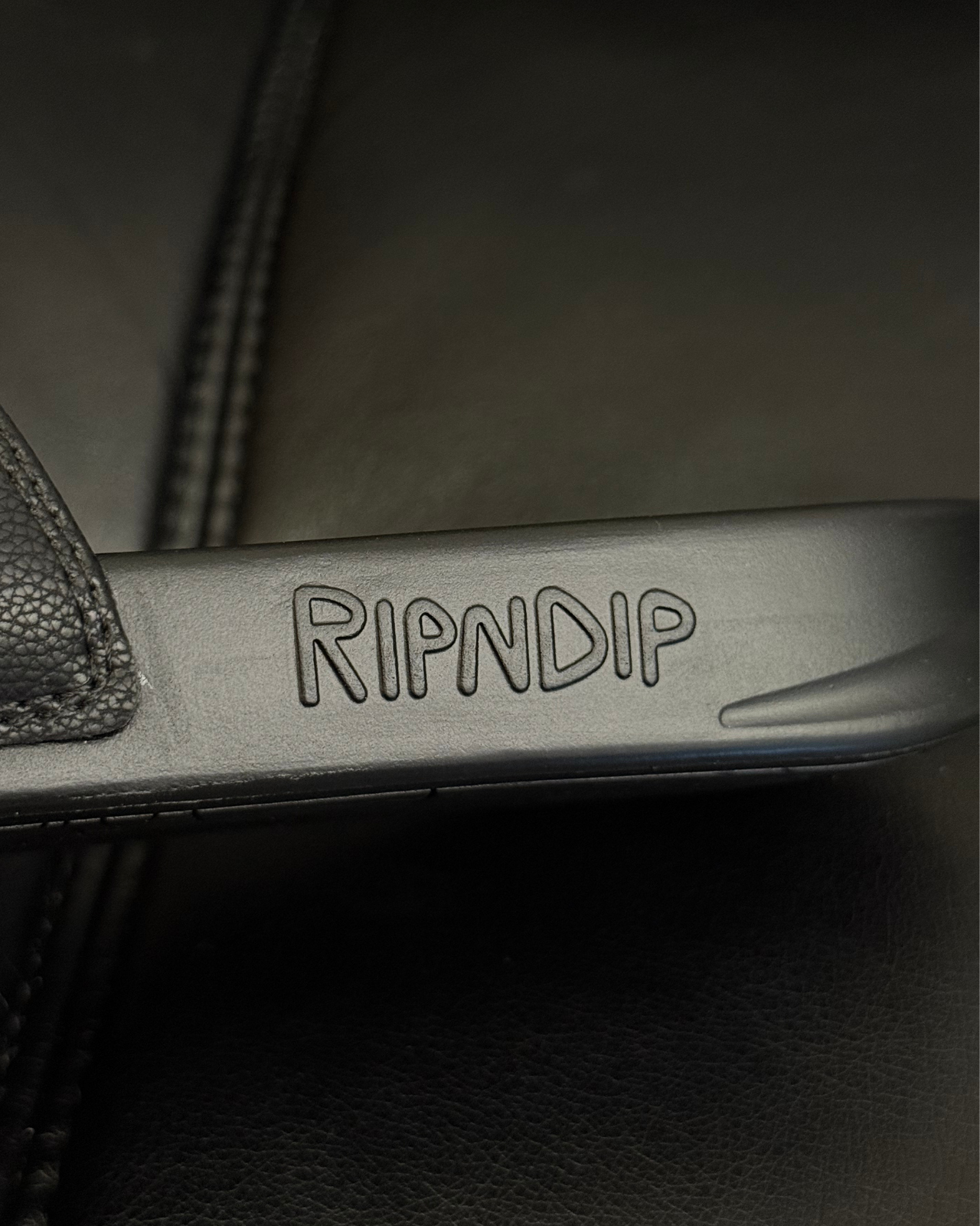 
                  
                    New - RIPNDIP Catfish Slides - Size 7
                  
                