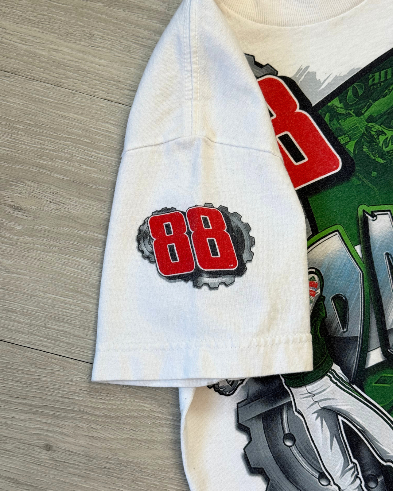 
                  
                    '09 NASCAR Dale Earnhardt Jr. T-Shirt - Size YM
                  
                