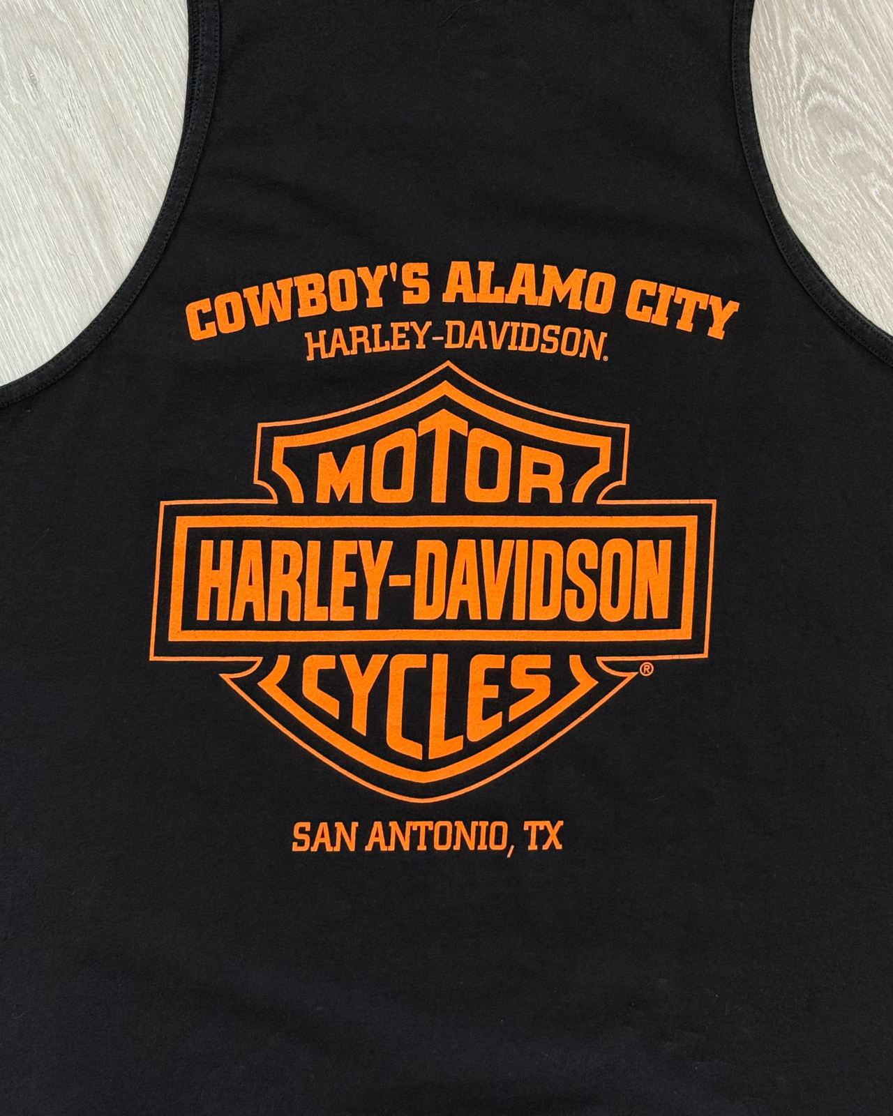 
                  
                    '18 Harley Davidson San Antonio Texas Tank Top - Size L
                  
                