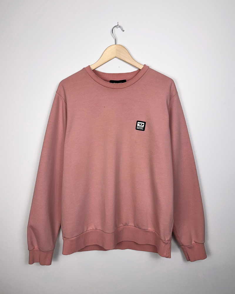 
                  
                    Vintage Y2K Diesel Small Logo Crewneck - Size XL
                  
                