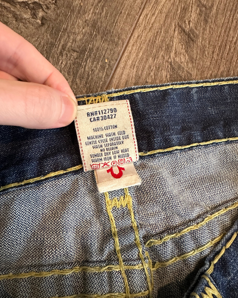 
                  
                    Vintage True Religion Billy Super T Jeans - Size 32x30
                  
                