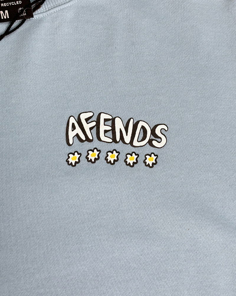 
                  
                    Flowers - Recycled Crew Neck / Sky Blue
                  
                