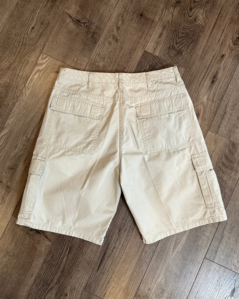 
                  
                    Vintage Wrangler Cargo Shorts - Size 34
                  
                