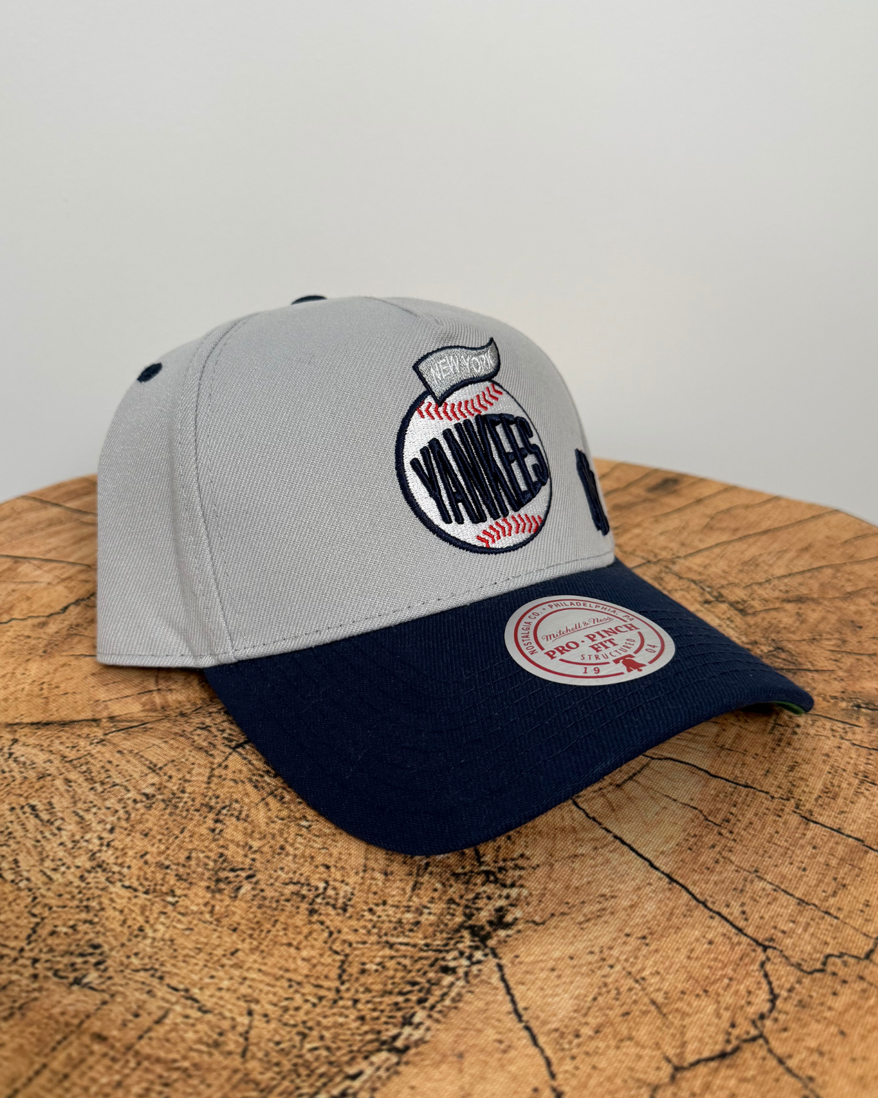 
                  
                    New - Mitchell & Ness x Topps New York Yankees MLB A-Frame Snapback Hat
                  
                