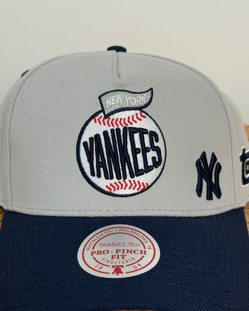 
                  
                    New - Mitchell & Ness x Topps New York Yankees MLB A-Frame Snapback Hat
                  
                