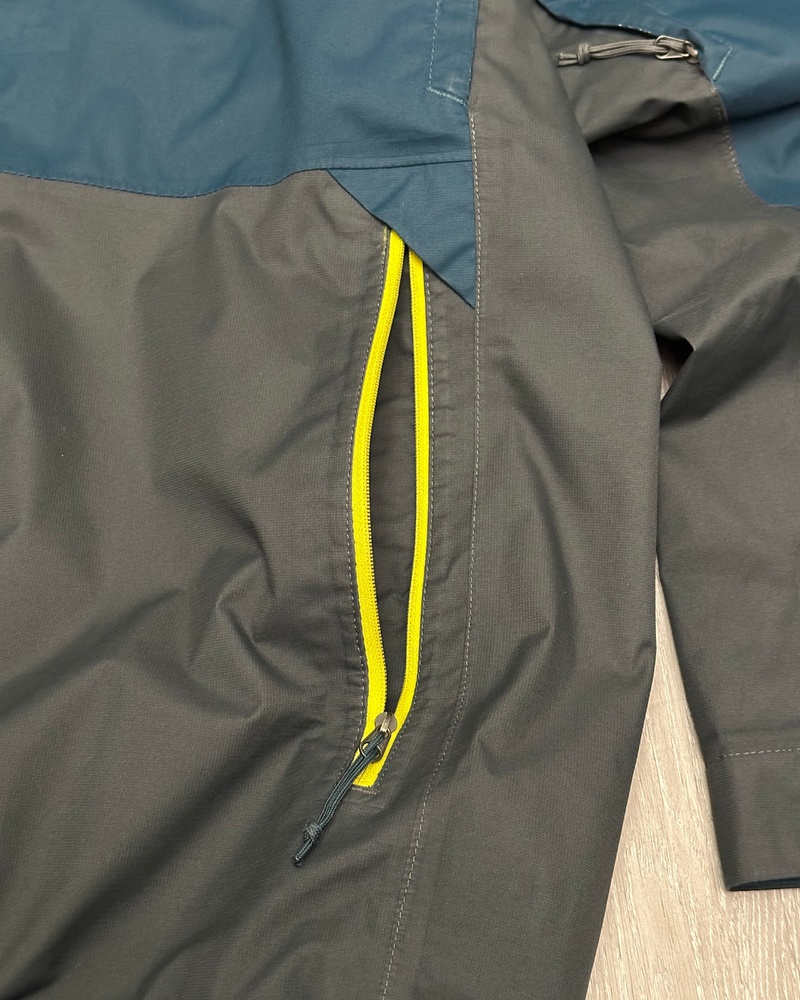 
                  
                    The North Face DryVent Rain Jacket - Size XL
                  
                