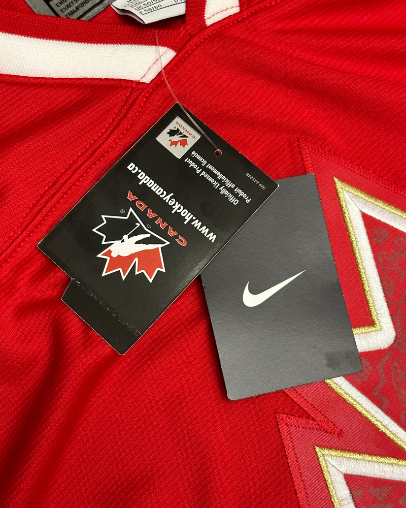 
                  
                    BNWT - '10 Nike Team Canada Olympics Hockey Jersey - Size XXL
                  
                