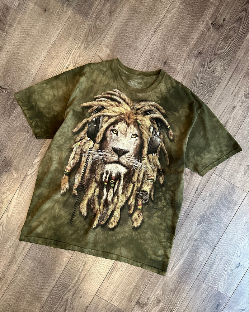 
                  
                    Vintage The Mountain Rasta Lion T-Shirt - Size XL
                  
                
