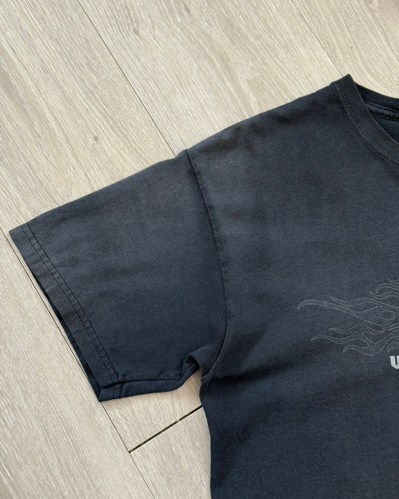 
                  
                    Vintage Victory Motorcycles Faded T-Shirt - Size L
                  
                