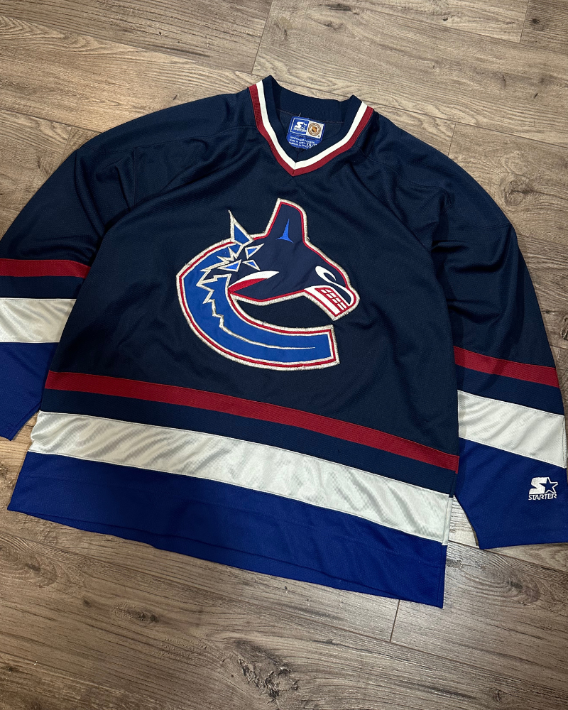 
                  
                    Vintage Starter Vancouver Canucks NHL Jersey - Size XXL
                  
                