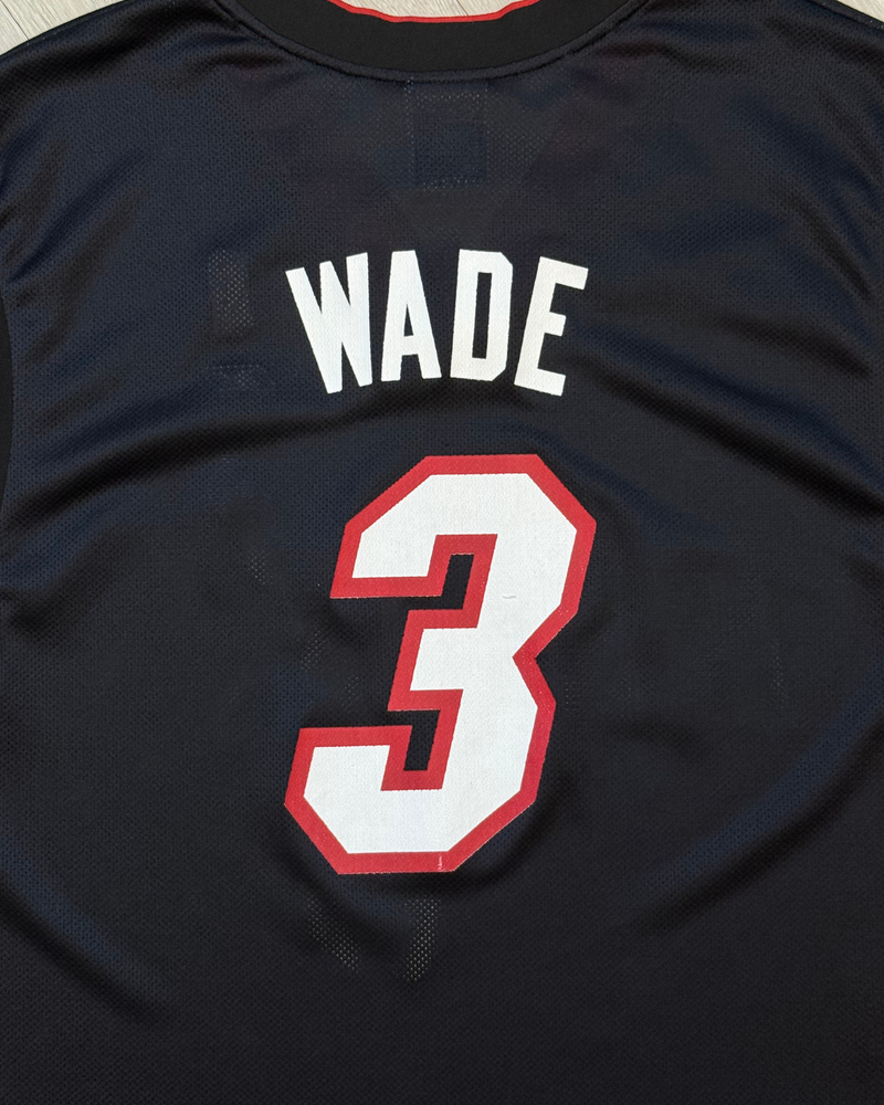 
                  
                    Vintage Reebok Miami Heat Dwayne Wade #3 NBA Basketball Jersey - Size XL
                  
                