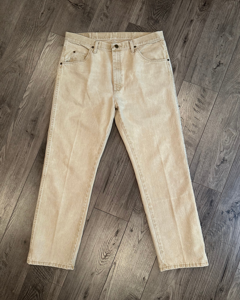 
                  
                    Vintage Wrangler Khaki Straight Fit Jeans - Size 36x30
                  
                