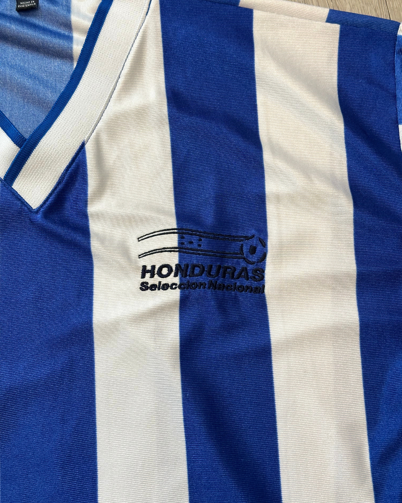 
                  
                    Joma Honduras #16 Soccer Jersey - Size XL
                  
                