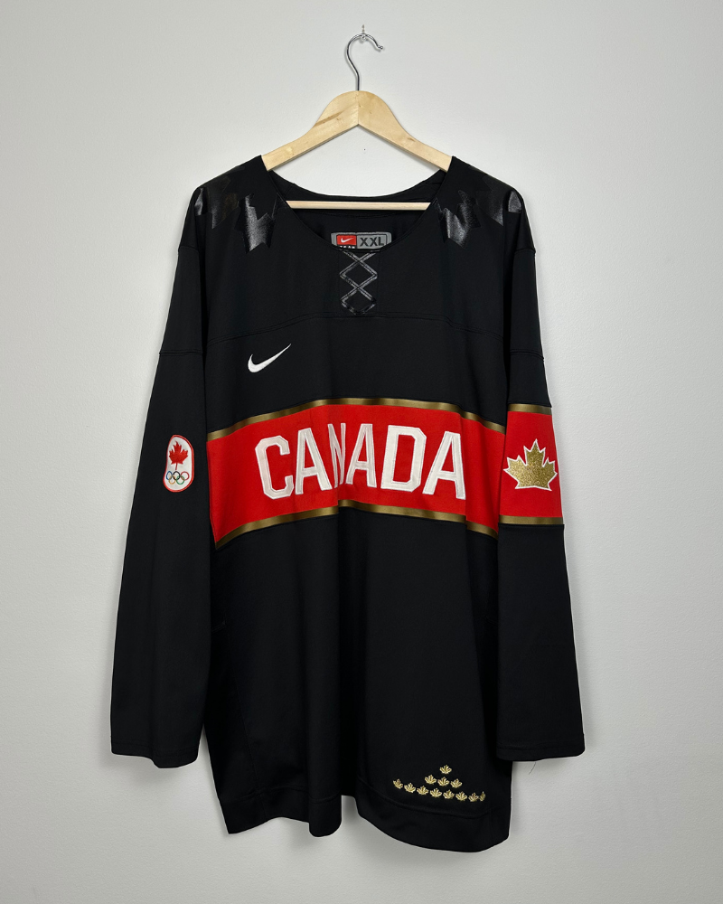 
                  
                    '14 Nike Team Canada Olympics IIHF Blank Hockey Jersey - Size XXL
                  
                