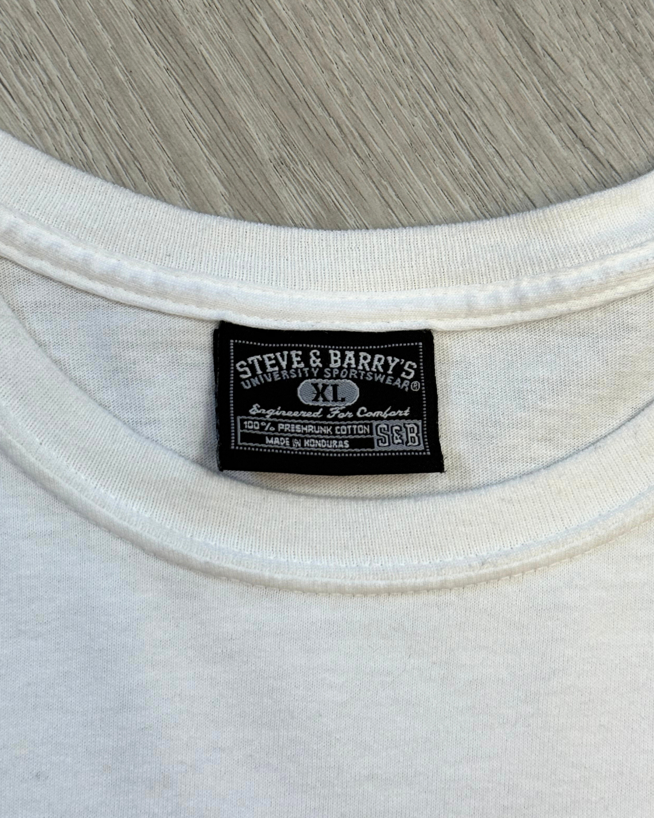 
                  
                    Rare Vintage '04 Saw Movie Promo T-Shirt - Size XL
                  
                