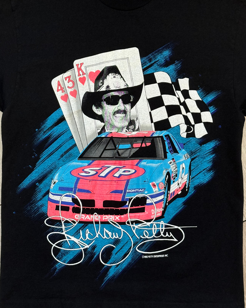 
                  
                    Vintage '92 Richard Petty NASCAR T-Shirt - Size XL
                  
                