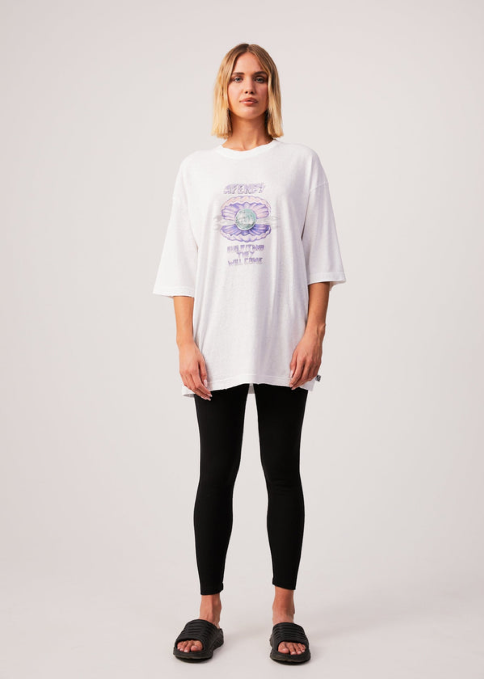 
                  
                    Shell - Hemp Oversized Tee / White
                  
                